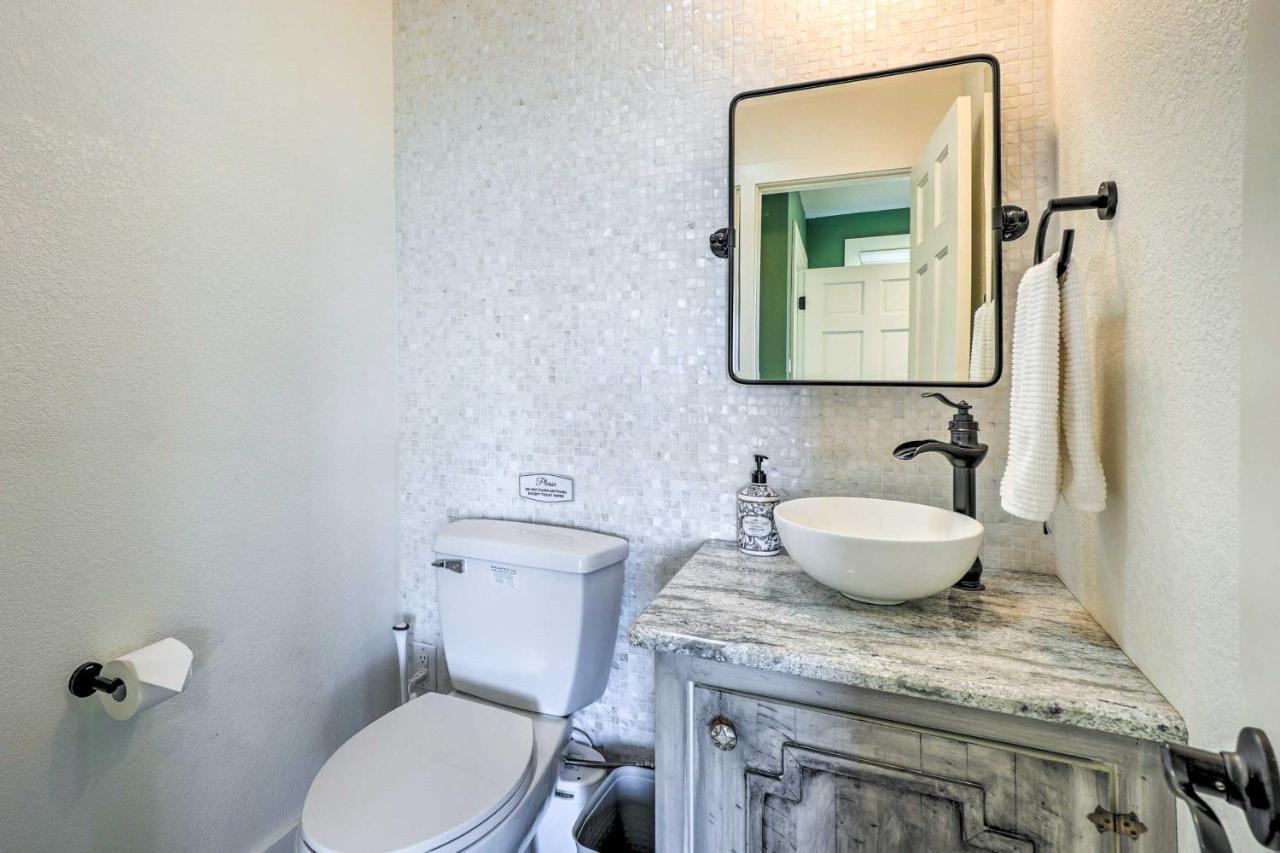 Colorful Golden Getaway With Panoramic Views! Villa Eksteriør billede
